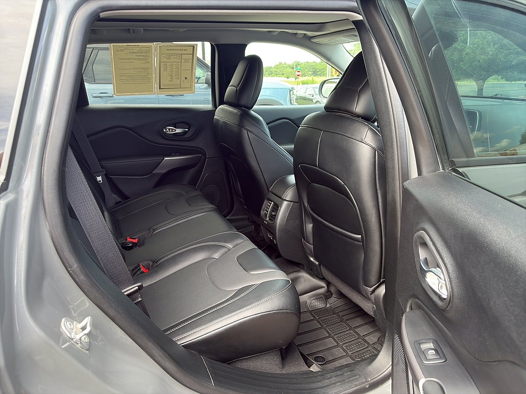 2022 Jeep Cherokee Latitude Lux