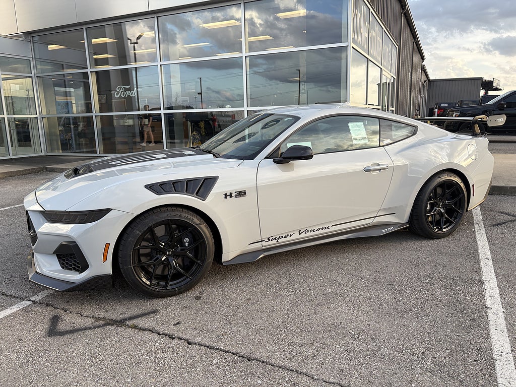 2026 Ford Mustang GT Premium Fastback