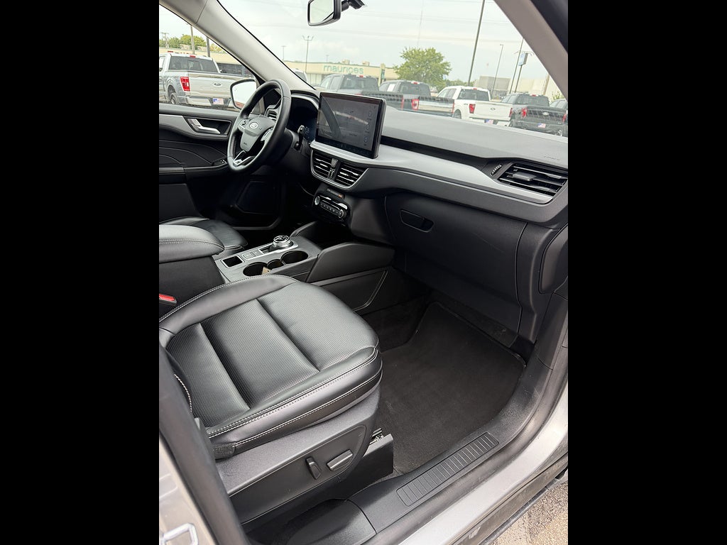 2024 Ford Escape Platinum