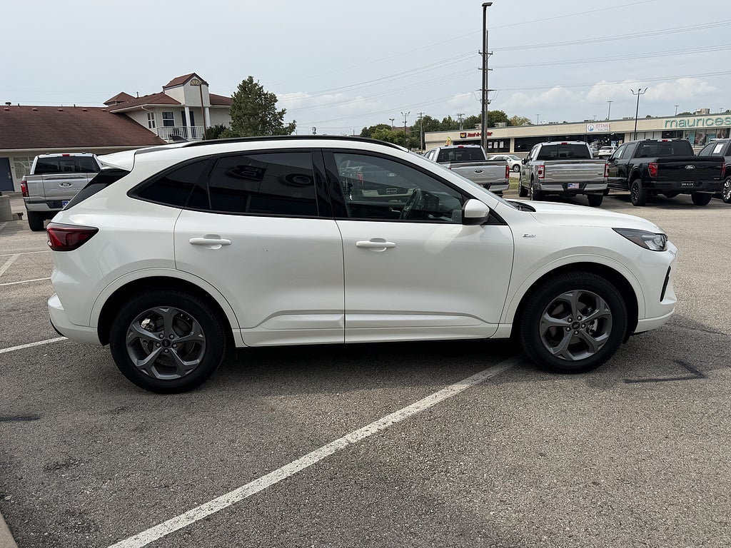 2024 Ford Escape ST-Line Select