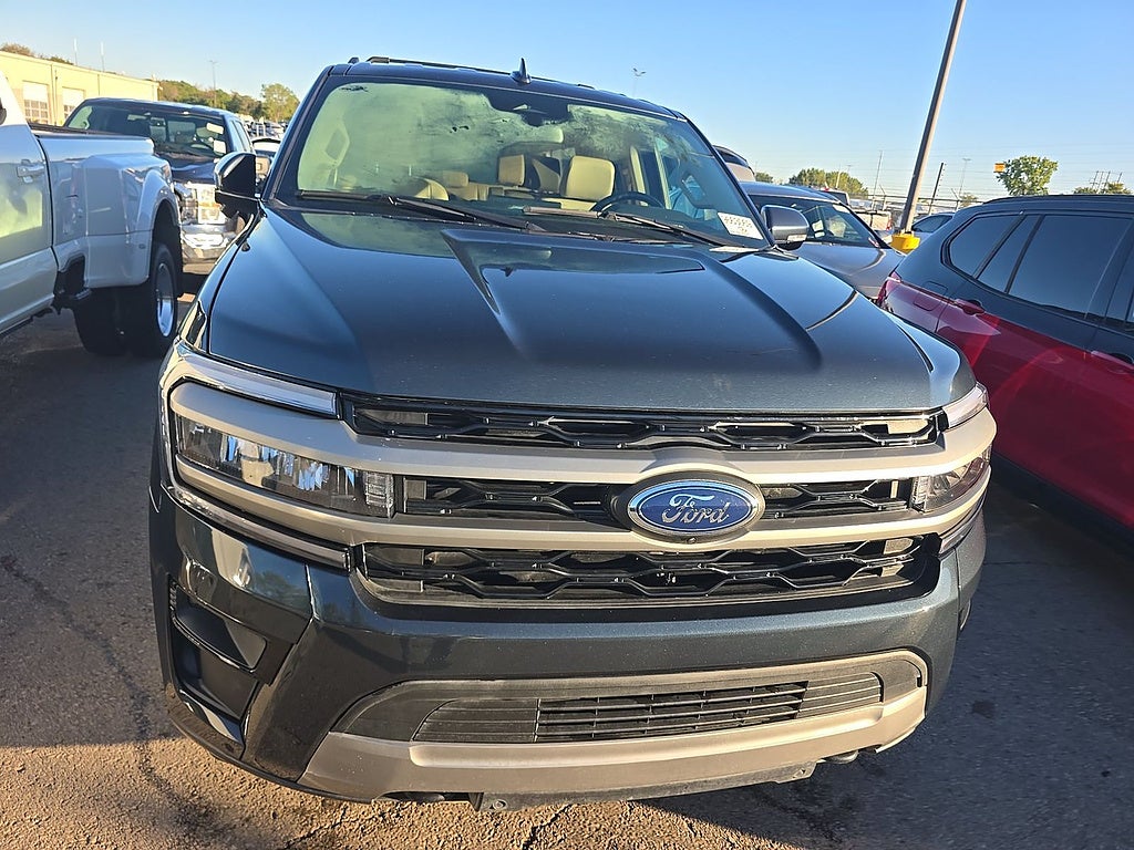2024 Ford Expedition Max XLT