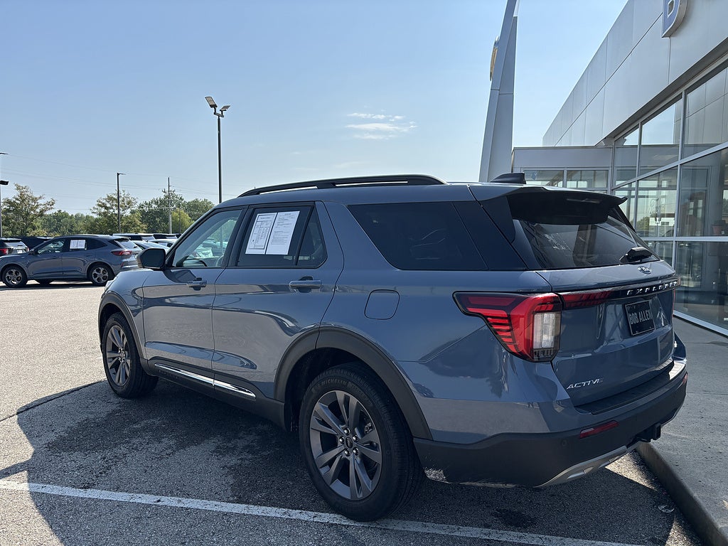 2025 Ford Explorer Active
