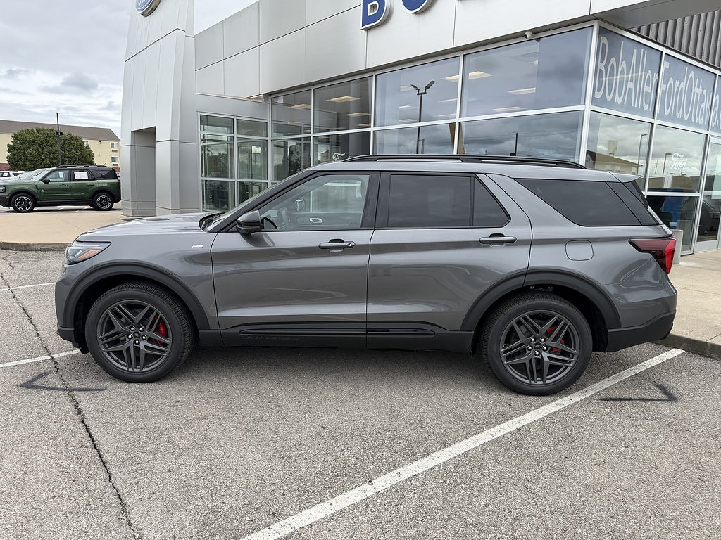2027 Ford Explorer ST-Line