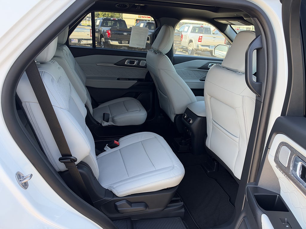 2027 Ford Explorer Platinum