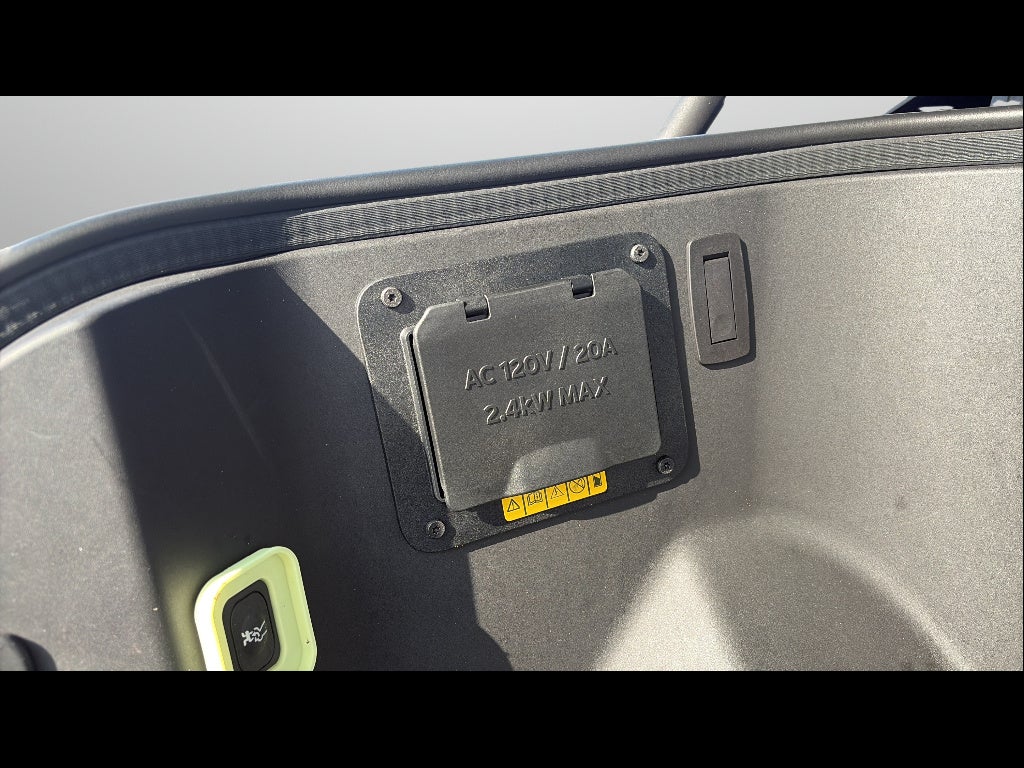 2023 Ford F-150 Lightning XLT