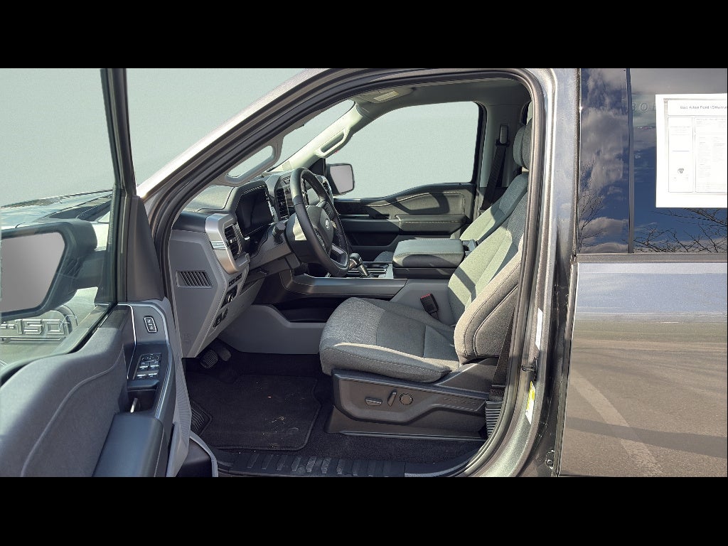 2023 Ford F-150 Lightning XLT