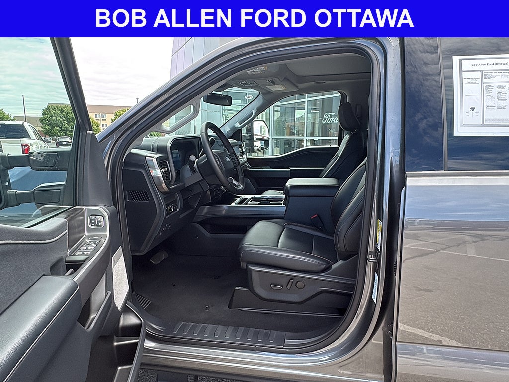 2025 Ford Super Duty F-350 SRW Lariat