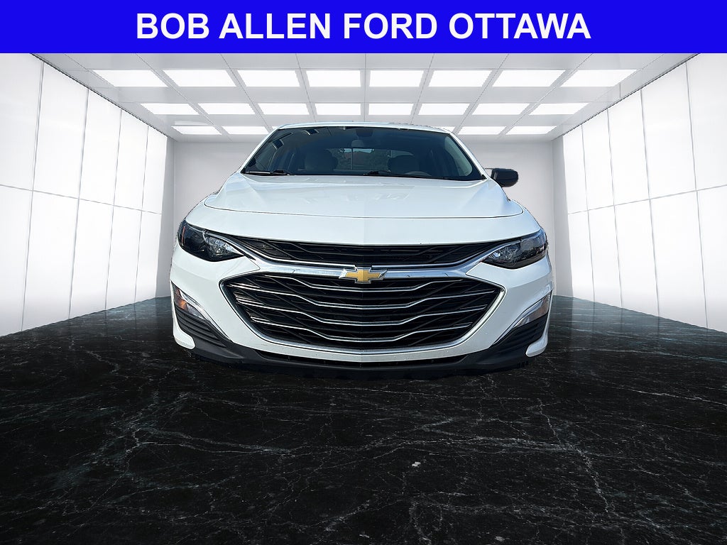2022 Chevrolet Malibu LS