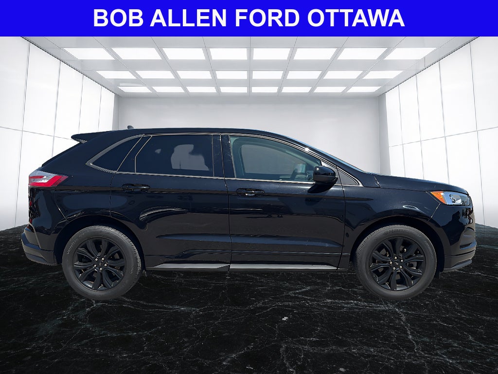 2023 Ford Edge SE