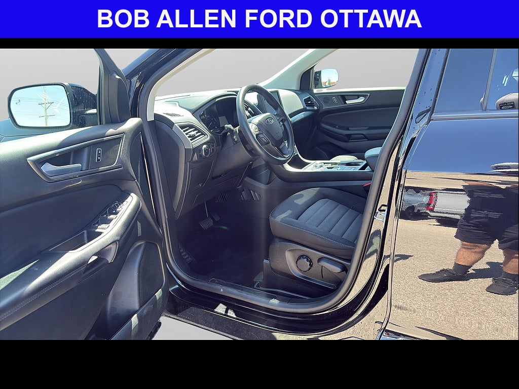 2023 Ford Edge SE