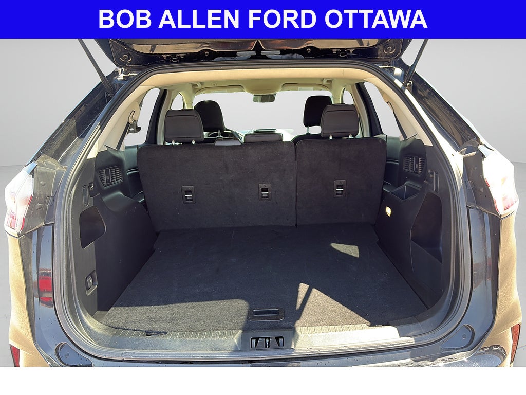 2023 Ford Edge SE