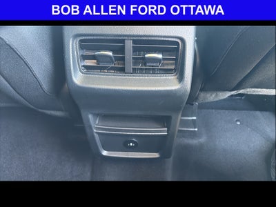 2023 Ford Edge SE