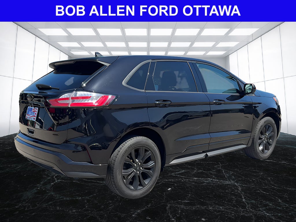 2023 Ford Edge SE