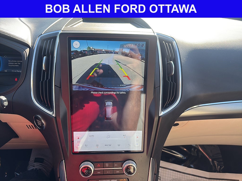 2023 Ford Edge Titanium