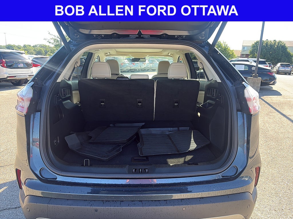 2023 Ford Edge Titanium