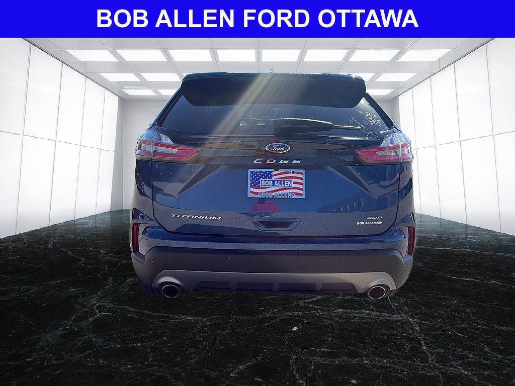 2023 Ford Edge Titanium