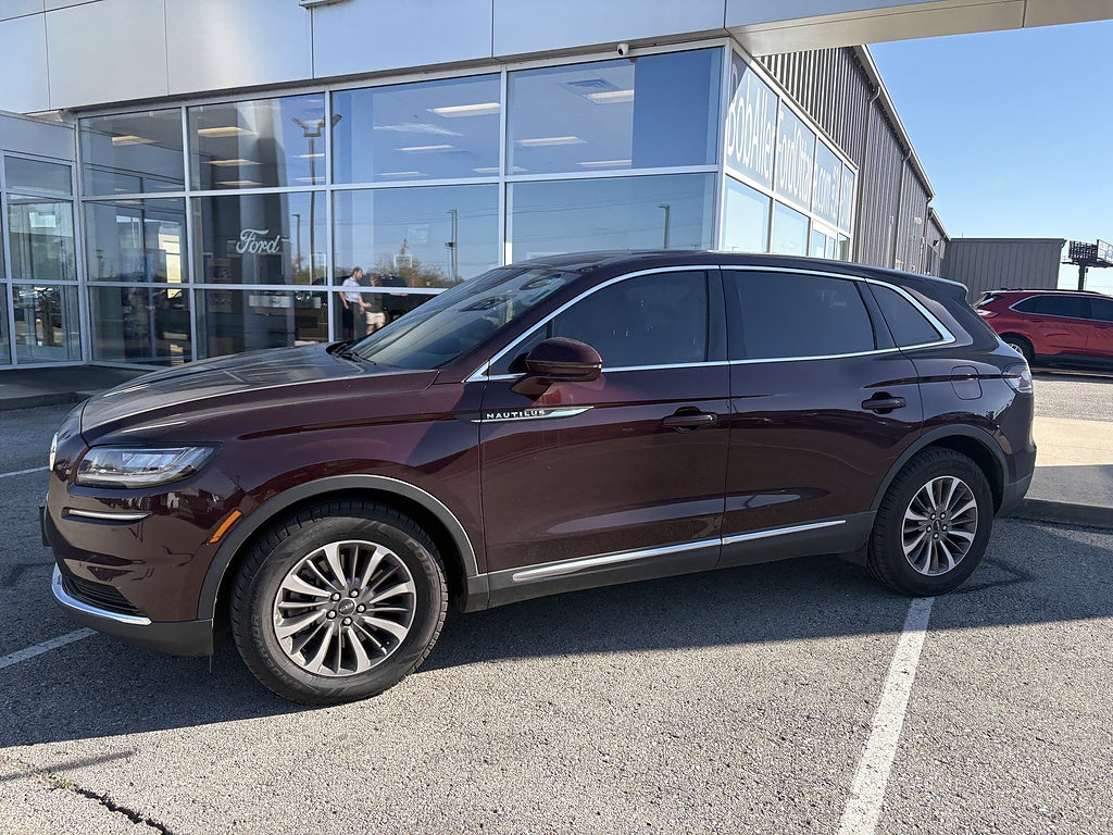 2022 Lincoln Nautilus Standard
