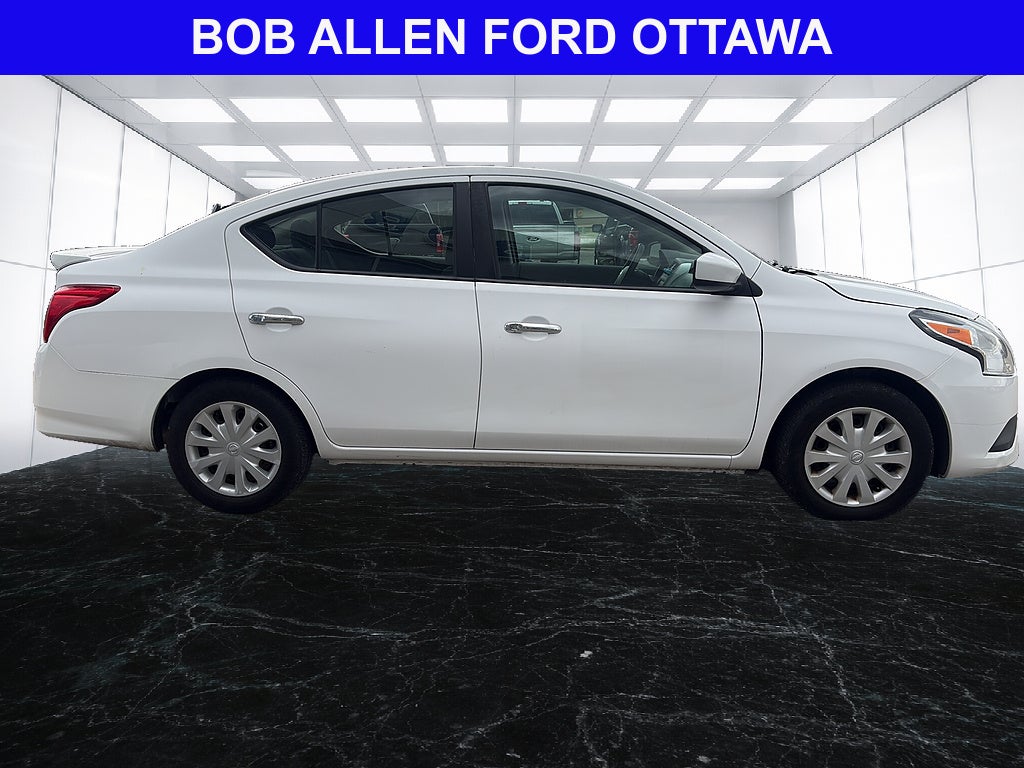 2019 Nissan Versa Sedan SV