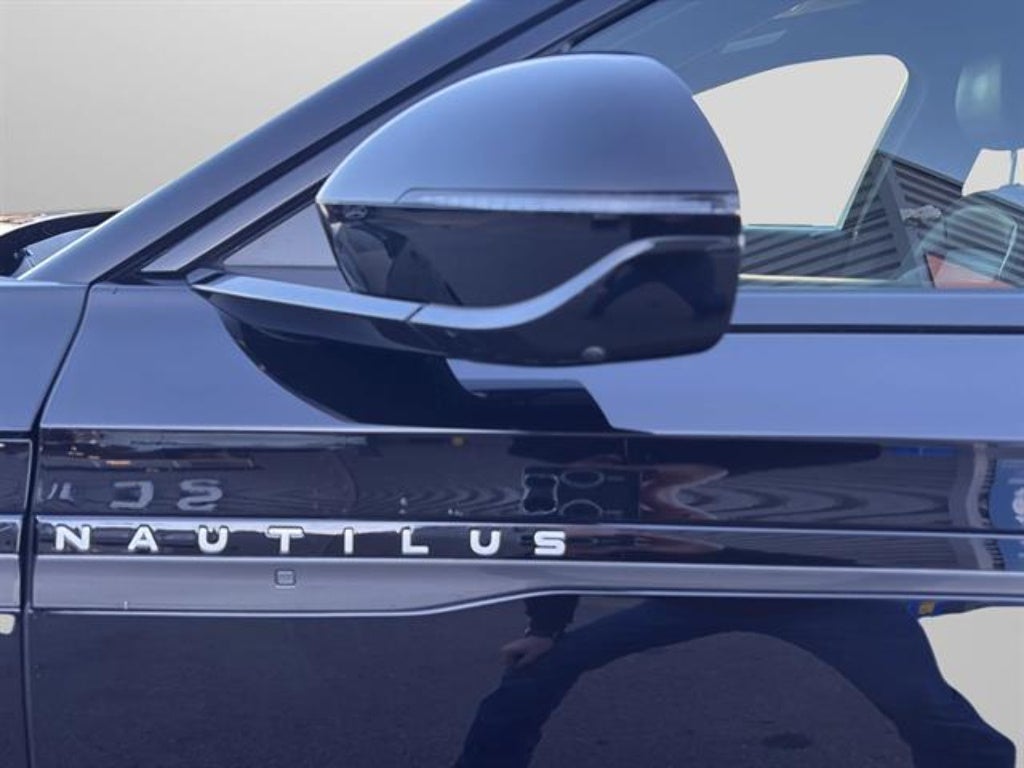 2024 Lincoln Nautilus Reserve