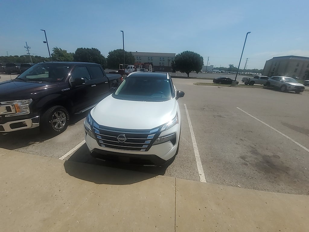 2024 Nissan Rogue Platinum