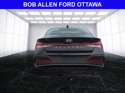 2025 Hyundai Elantra SE