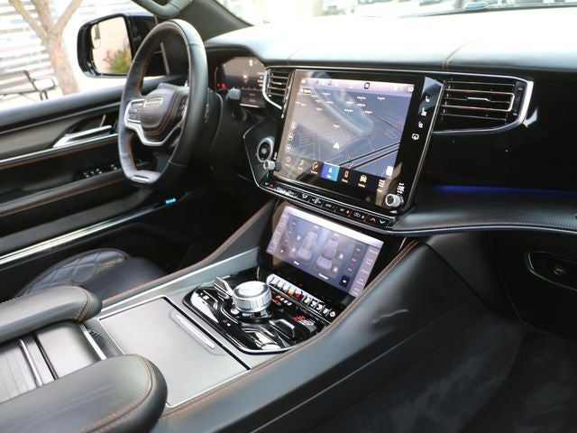 2023 Jeep Grand Wagoneer Series III