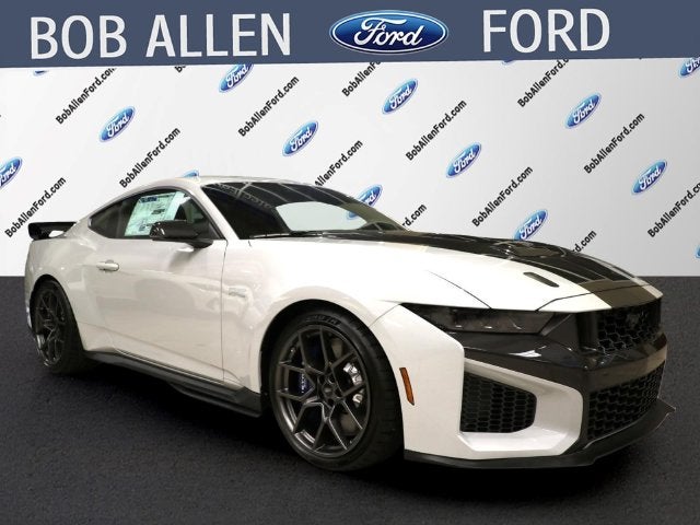 2026 Ford Mustang Dark Horse