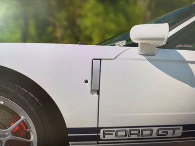 2005 Ford GT Base