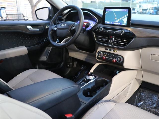 2020 Ford Escape Titanium Hybrid