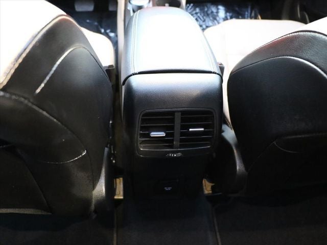 2020 Ford Escape Titanium Hybrid