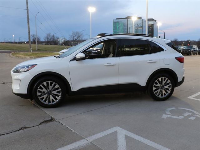2020 Ford Escape Titanium Hybrid