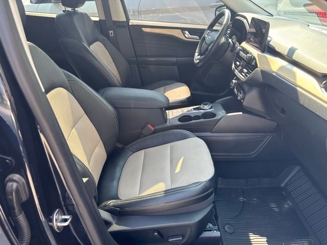 2021 Ford Escape Titanium
