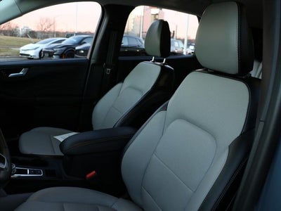 2025 Ford Escape Hybrid Platinum