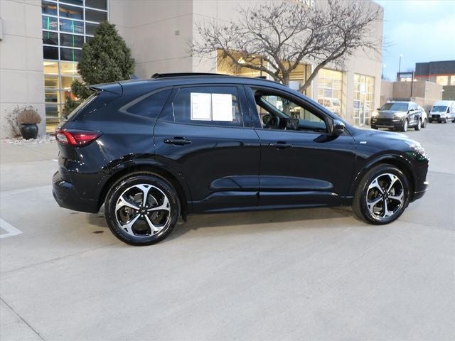 2023 Ford Escape ST-Line Elite