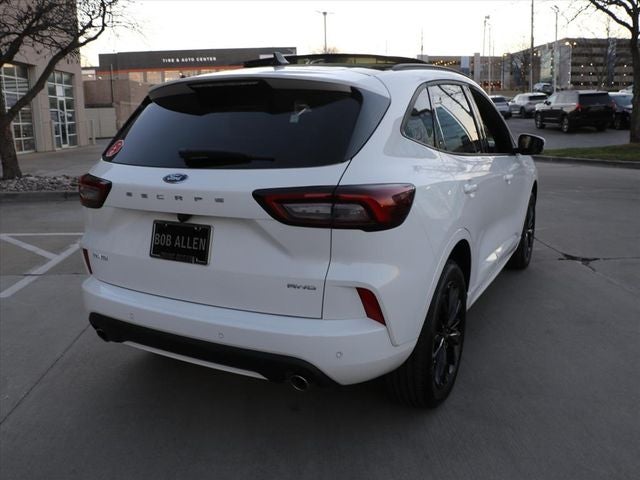 2026 Ford Escape ST-Line Elite