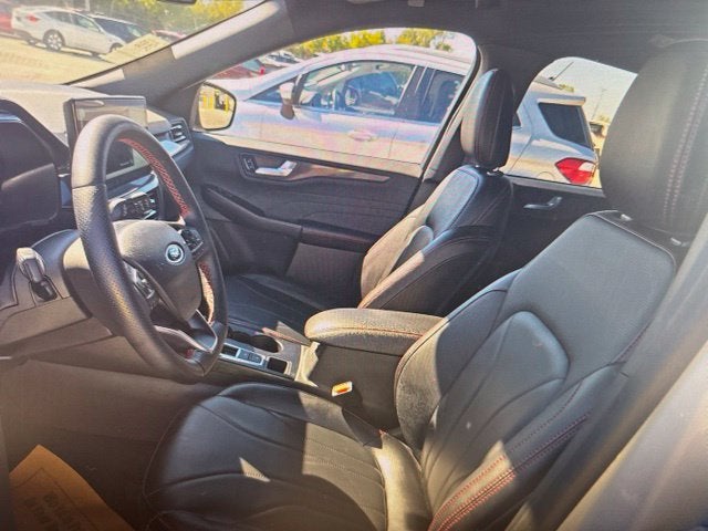 2025 Ford Escape Hybrid ST-Line Elite