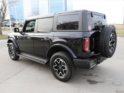 2026 Ford Bronco Outer Banks