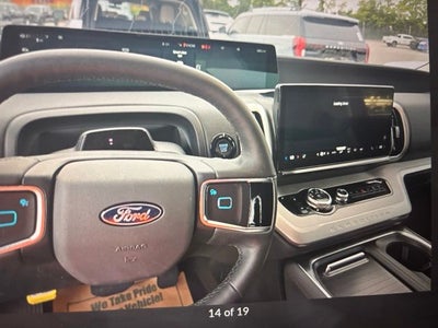 2025 Ford Expedition Active