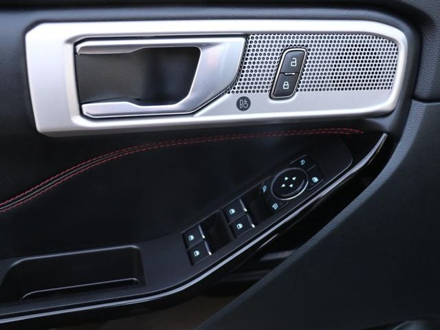 2024 Ford Explorer ST-Line