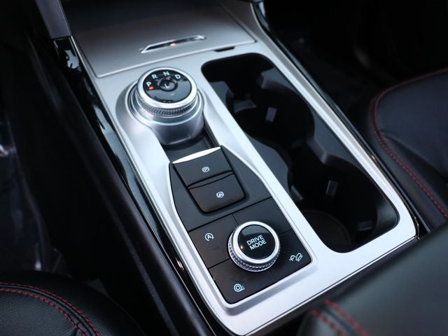 2024 Ford Explorer ST-Line