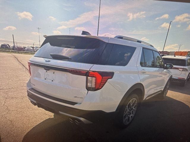 2025 Ford Explorer Platinum