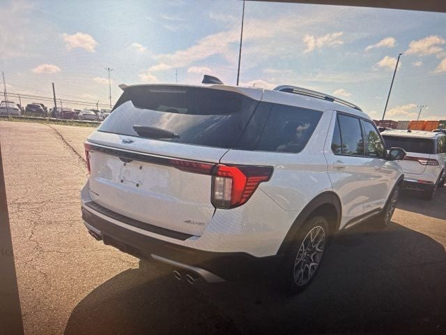 2025 Ford Explorer Platinum