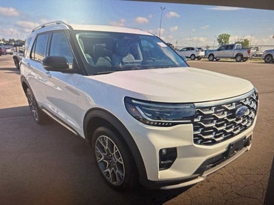 2025 Ford Explorer Platinum