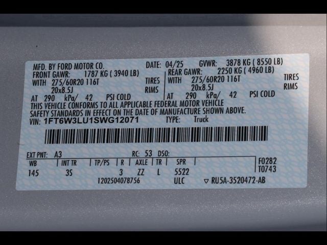 2025 Ford F-150 Lightning Flash