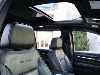 2022 GMC Yukon XL Denali