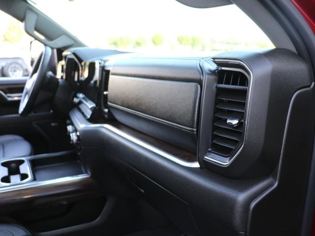 2026 GMC Sierra 2500HD SLT