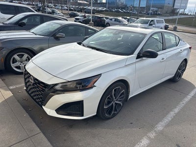 2023 Nissan Altima 2.5 SR