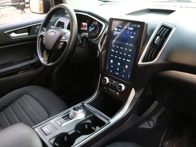 2021 Ford Edge SE