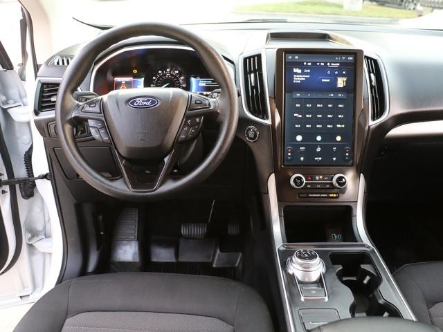 2021 Ford Edge SE