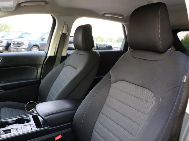 2021 Ford Edge SE